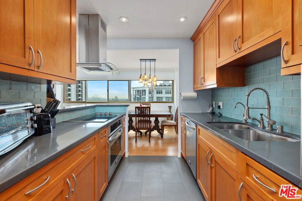 Photo of 10701 Wilshire Boulevard #503, Los Angeles, CA 90024 (MLS # 26664441)