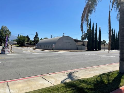 498 W 6th Street Beaumont CA 92223