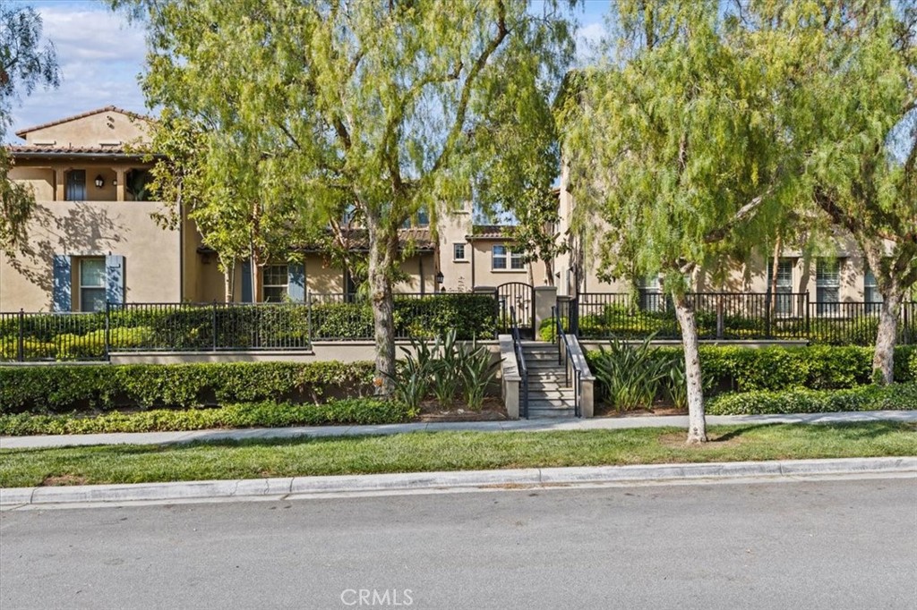 35 Cienega