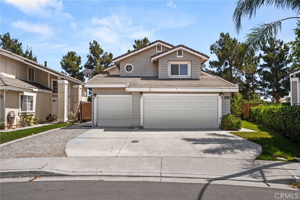 13707 Sunrise Street