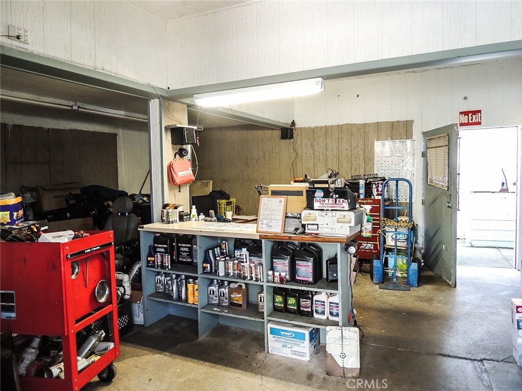 6000 E Highway 20