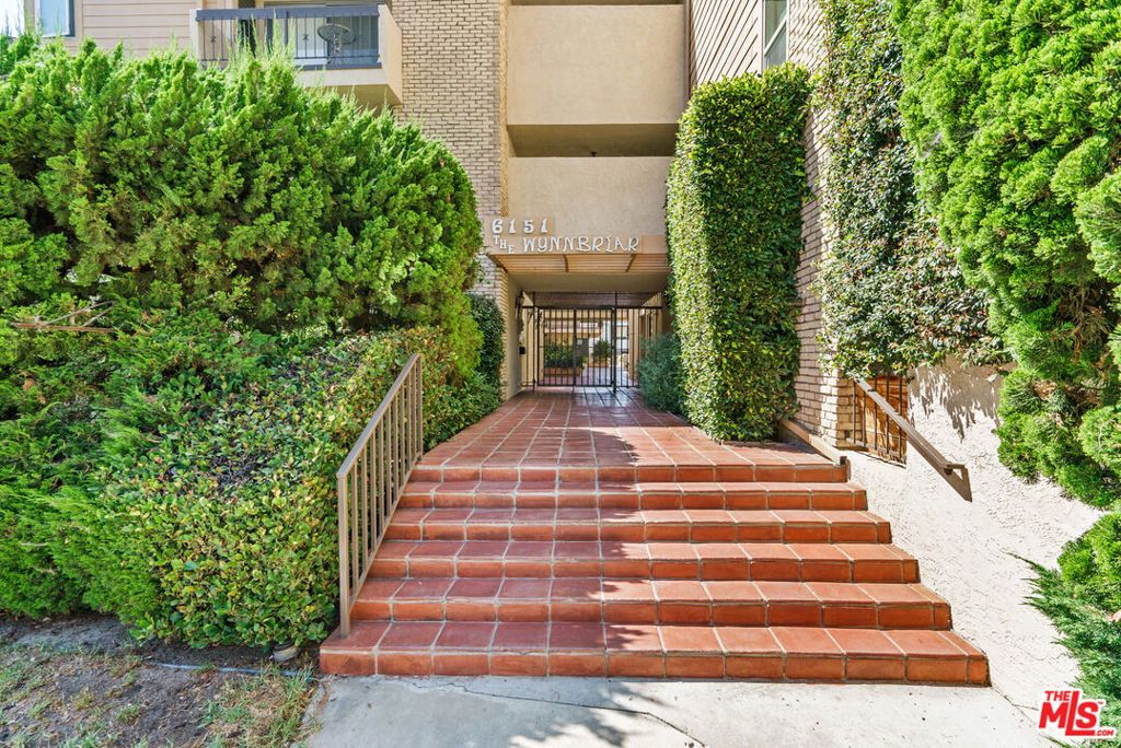 listing image 130720970667693247672