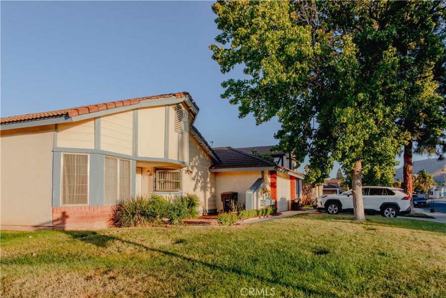 Charming Corner Lot Riverside Home – Perfect Starter or Investment Opportunity!

Welcome to this 3-bedroom, 2-bath single-family home located in the heart of Riverside. With 1,315 square feet of comfortable living space on a generous 7,841 sq. ft. lot, this property offers functionality and potential. Outside, the large backyard provides endless possibilities — whether you’re envisioning a garden, play area, or future expansion. The oversized lot offers space for additional storage, or potential ADU (check with city).



Located near schools, parks, shopping, and easy freeway access, this home is ideal for first-time buyers or savvy investors looking for a strong rental opportunity.