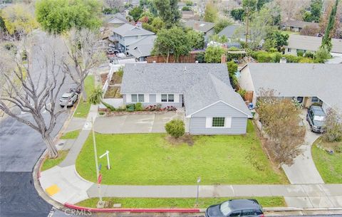 Photo of 22201 Schoolcraft, Canoga Park, CA 91303 (MLS # SR26100430)