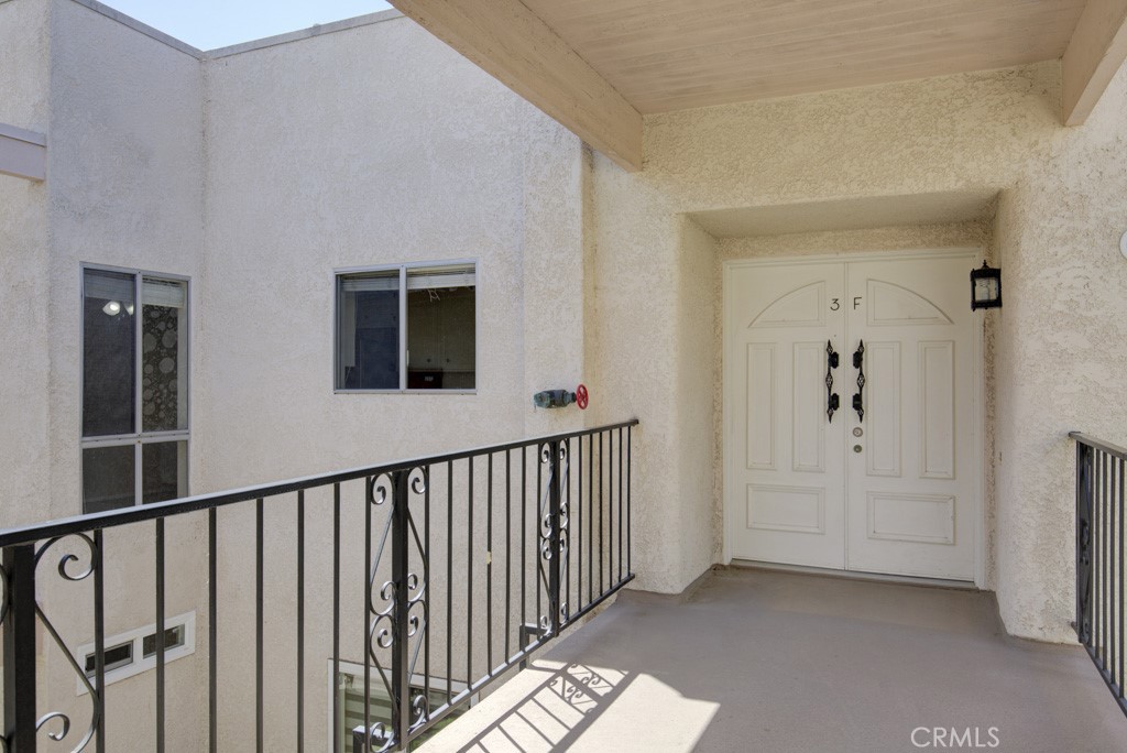 5511 Paseo del lago W 3F