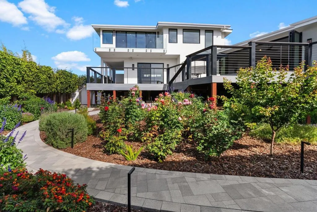 La Jolla, California 92037, United States, 4 Bedrooms Bedrooms, ,4 BathroomsBathrooms,Residential,Active,137190