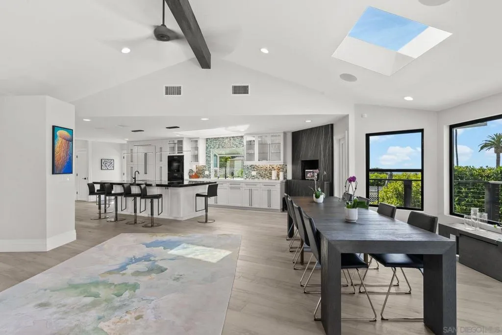 La Jolla, California 92037, United States, 4 Bedrooms Bedrooms, ,4 BathroomsBathrooms,Residential,Active,137190