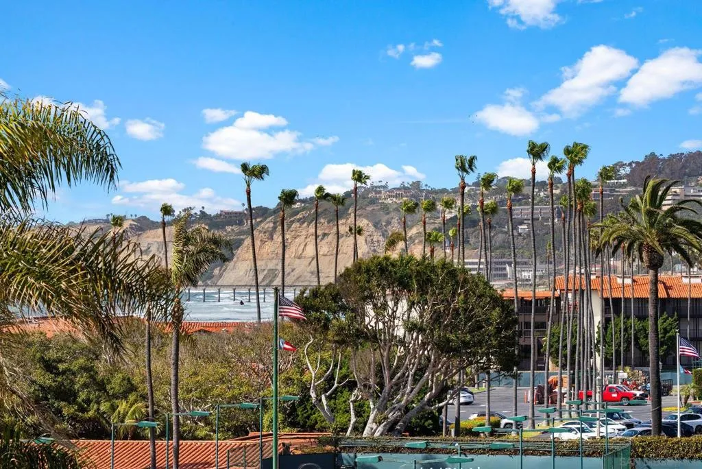 La Jolla, California 92037, United States, 4 Bedrooms Bedrooms, ,4 BathroomsBathrooms,Residential,Active,137190