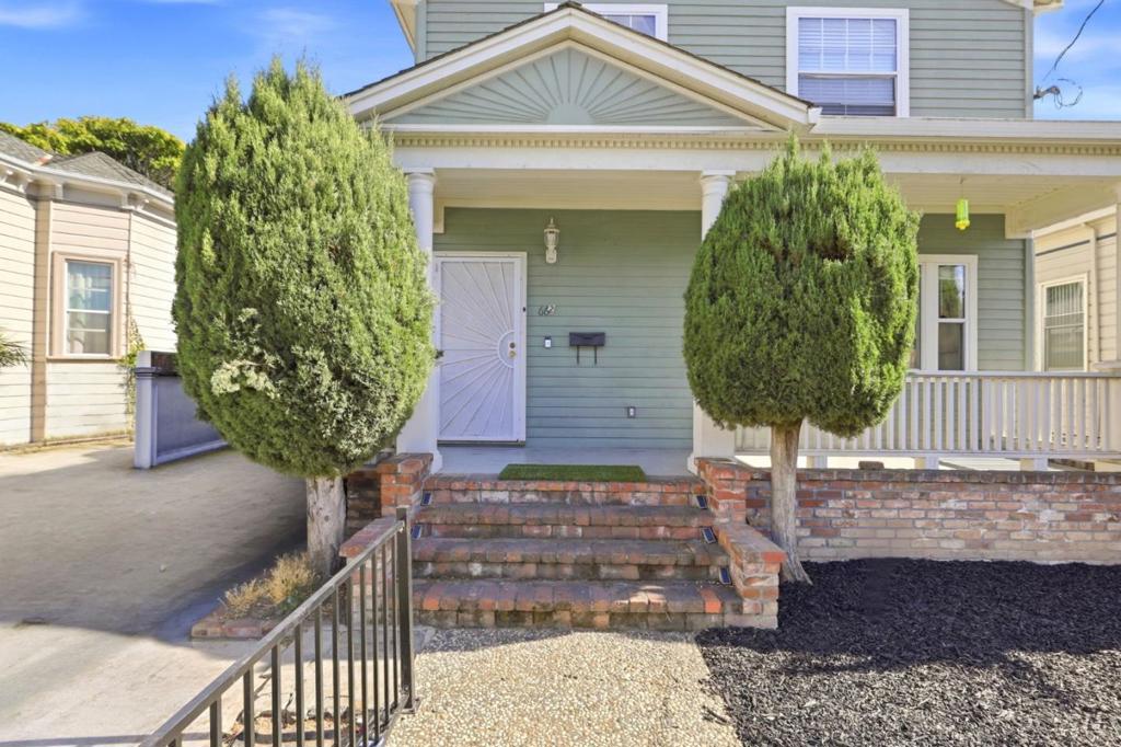 66 Fox Avenue