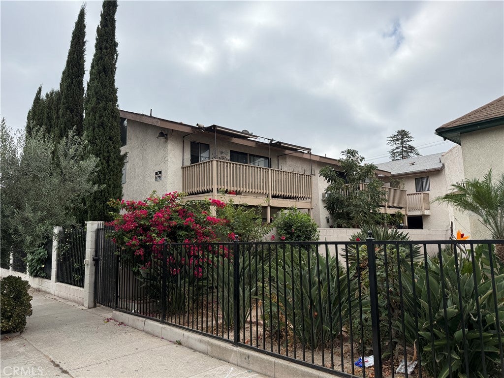620 E Pine