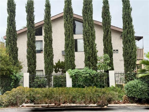 Photo of 620 E Pine ST, Santa Ana, CA 92701 (MLS # OC26172416)