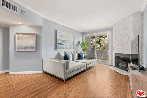 8160 Manitoba Street 208 Playa Del Rey CA 90293