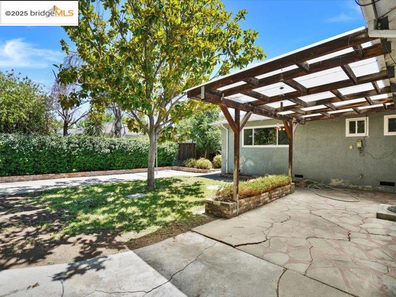 438 Harding Ave