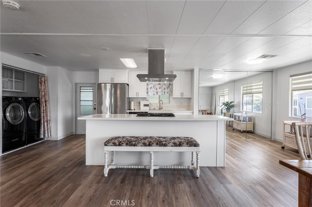 1065 Lomita Boulevard 295