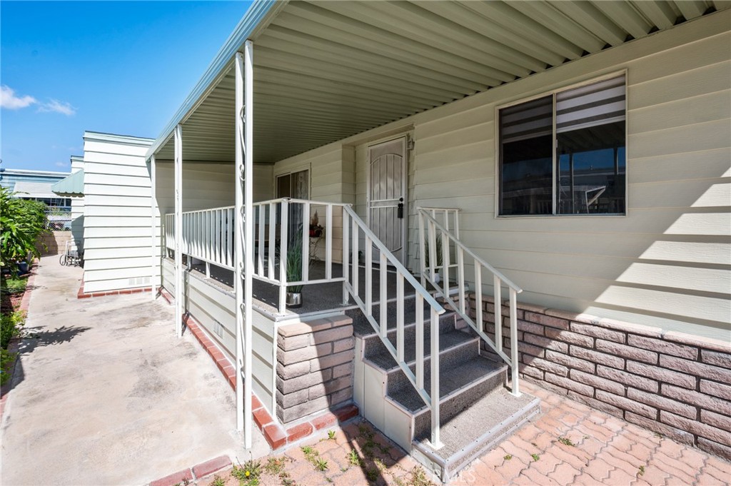 1065 Lomita Boulevard 295