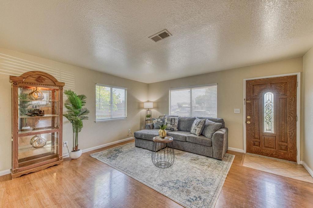 312 Grace Circle