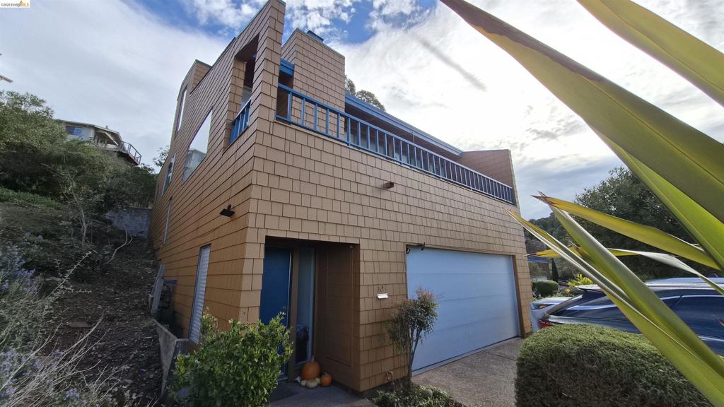 10 Sereno Cir