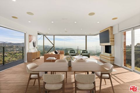 6960 pacific view drive los angeles ca 90068