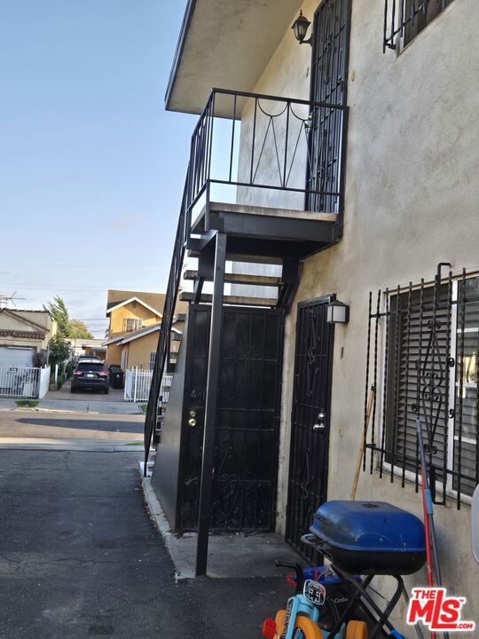 755 E 85th Street