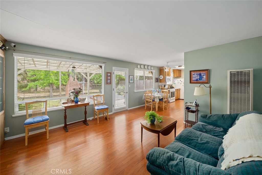 295 Cerro Romauldo Avenue