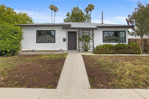 Photo of 16751 Ludlow ST, Granada Hills, CA 91344 (MLS # GD26100350)