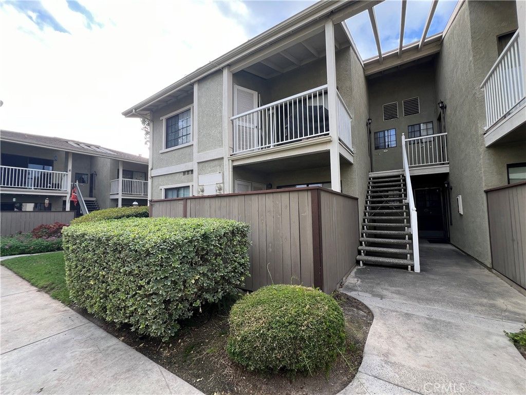 Photo of 1111 Packers Cir #25, Tustin, CA 92780 (MLS # PW25239066)
