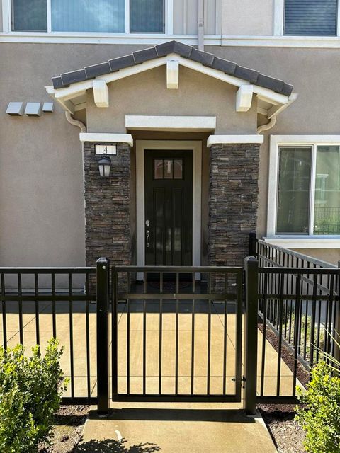 Photo of 16650 Wyndham Lane #4, Fontana, CA 92336 (MLS # 219143979DA)