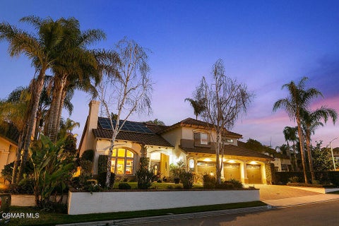 Photo of 136 Heath Meadow Place, Simi Valley, CA 93065 (MLS # 226004686)