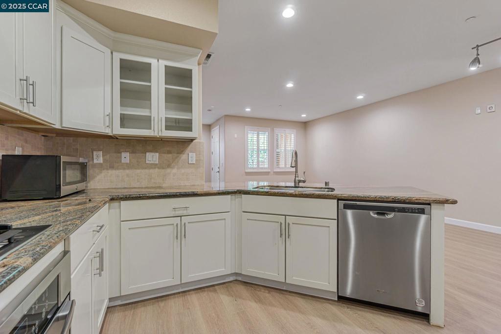 WALDENPARK - Residential Lease