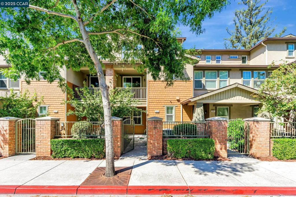 WALDENPARK - Residential Lease