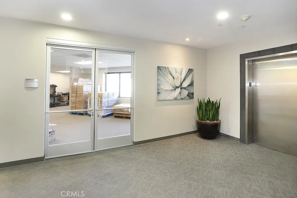 Irvine, California 92614, United States, ,Commercial,Active,126429