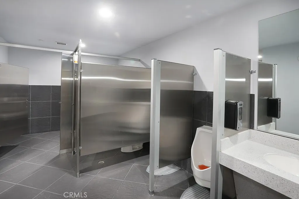 Irvine, California 92614, United States, ,Commercial,Active,126429