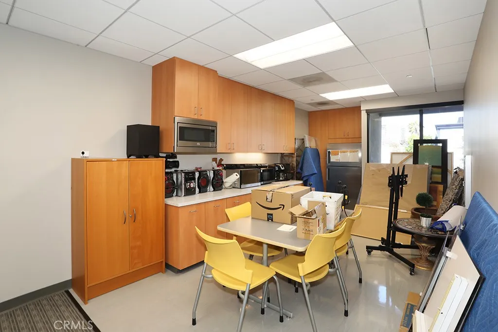 Irvine, California 92614, United States, ,Commercial,Active,126429