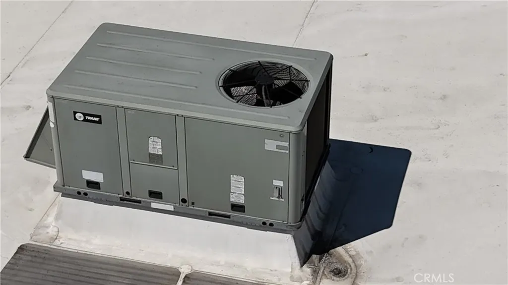 Irvine, California 92614, United States, ,Commercial,Active,126429