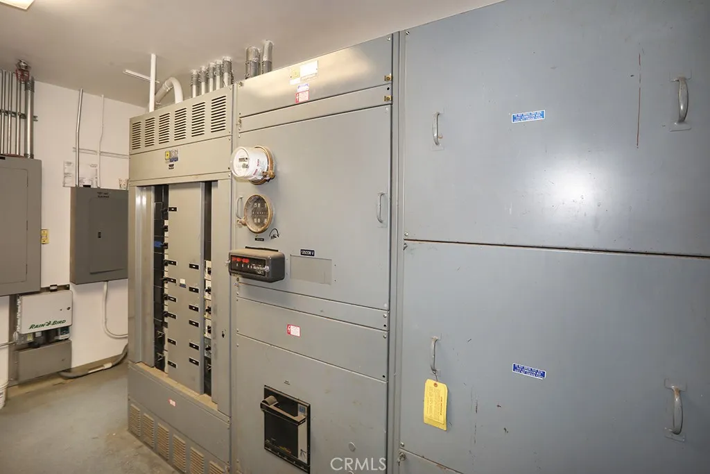 Irvine, California 92614, United States, ,Commercial,Active,126429