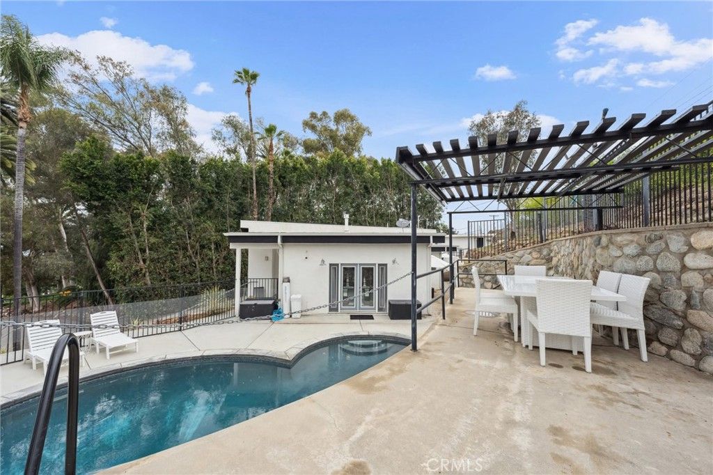 listing image 130721668440372905479