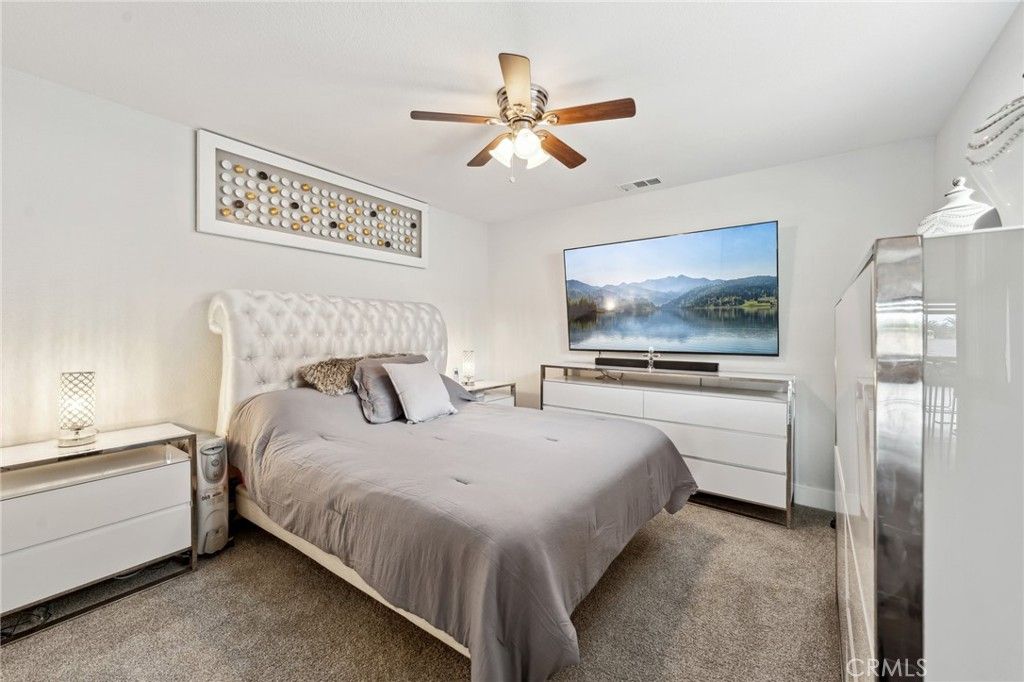 listing image 130723441053609045176