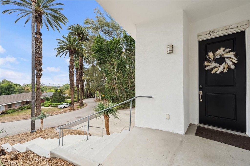 listing image 130729033781386452584