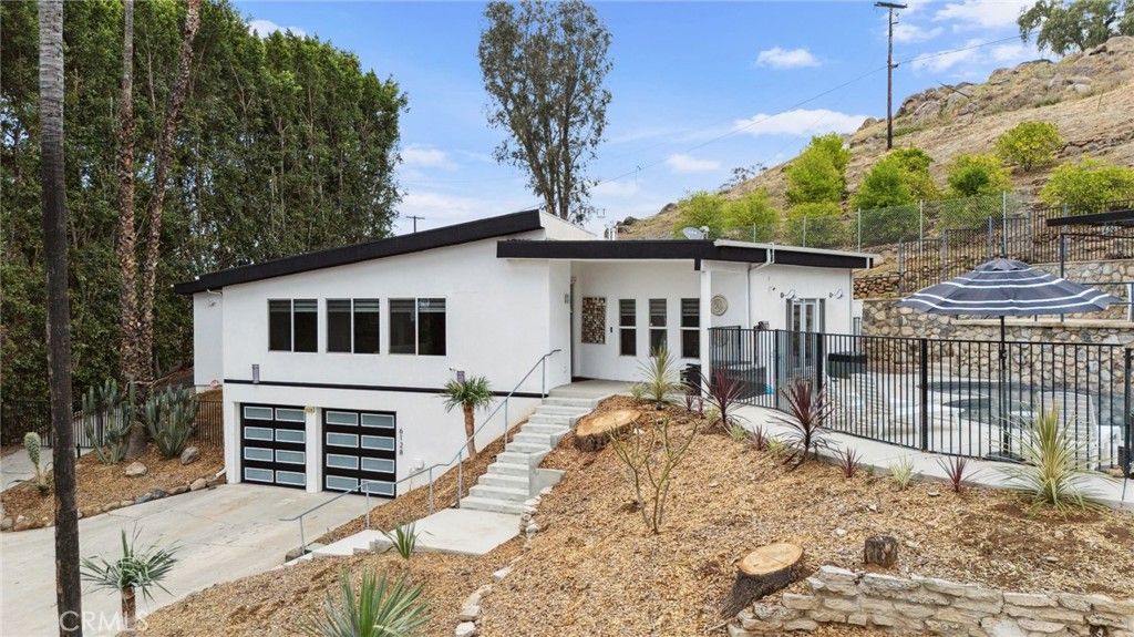 listing image 130728948301362966416