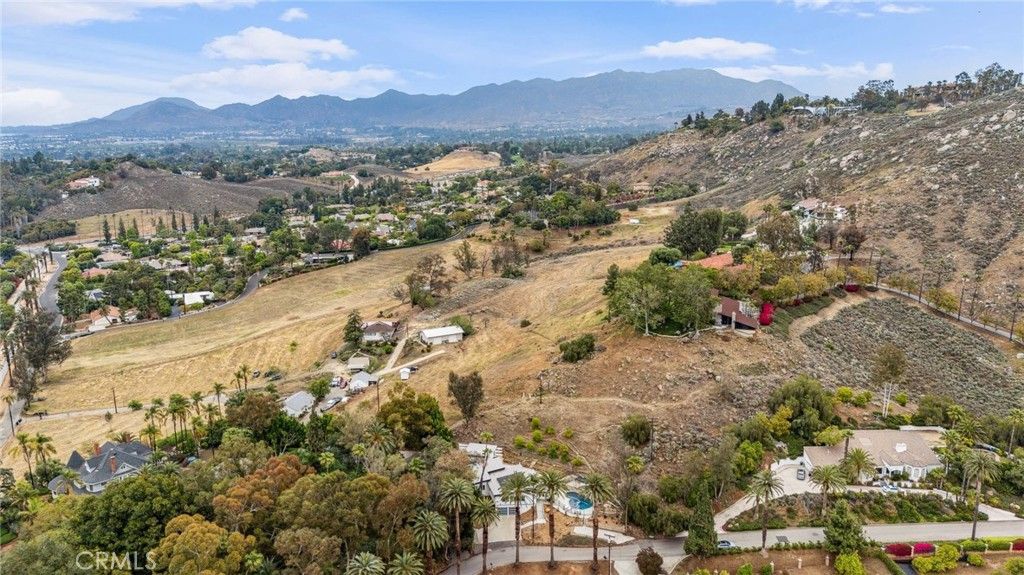 listing image 130726632916244334712