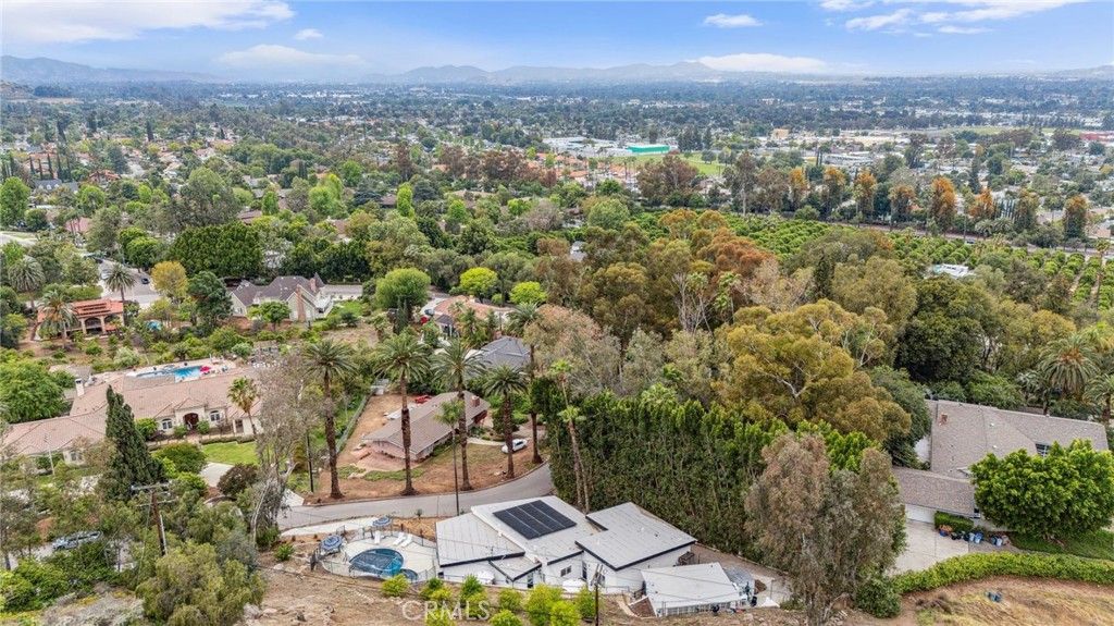 listing image 130724743477041013284