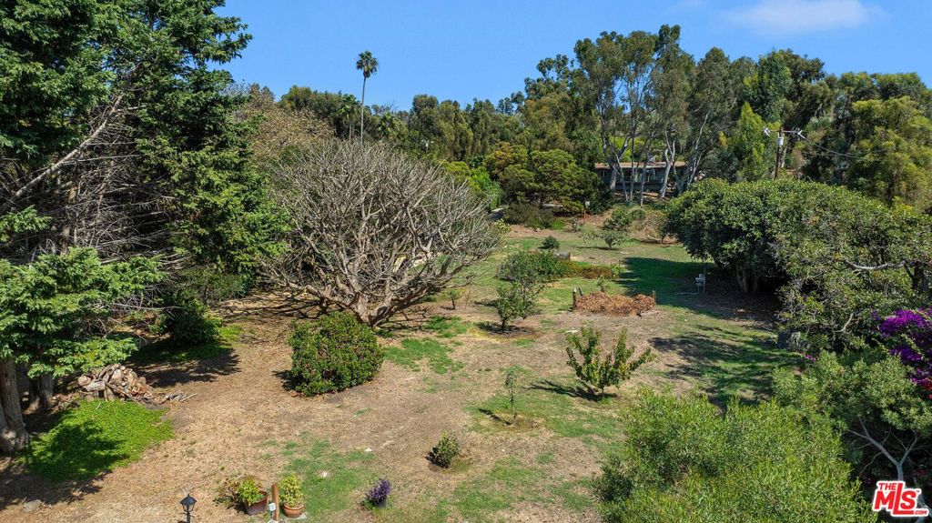 6100 Bonsall Drive