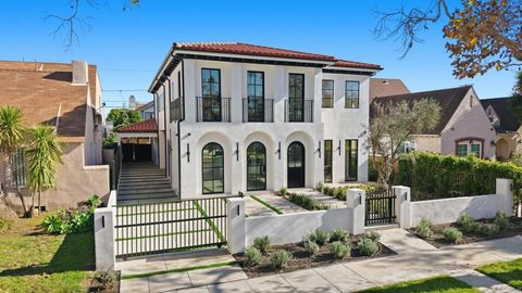Photo of 160 N stanley Drive, Beverly Hills, CA 90211 (MLS # NDP2510170)