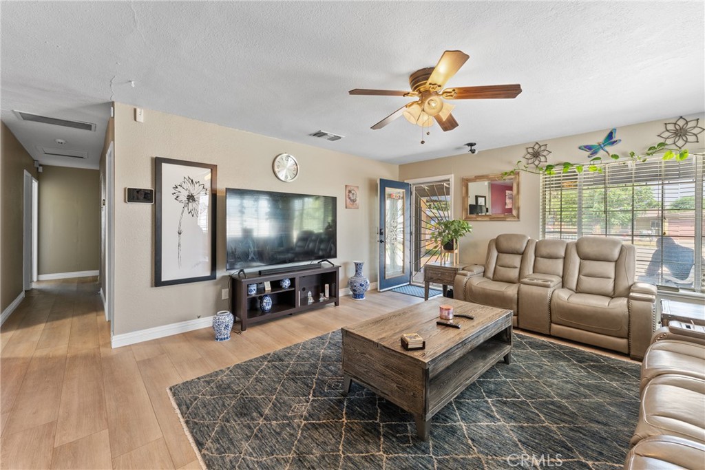 1504 Valaria Drive