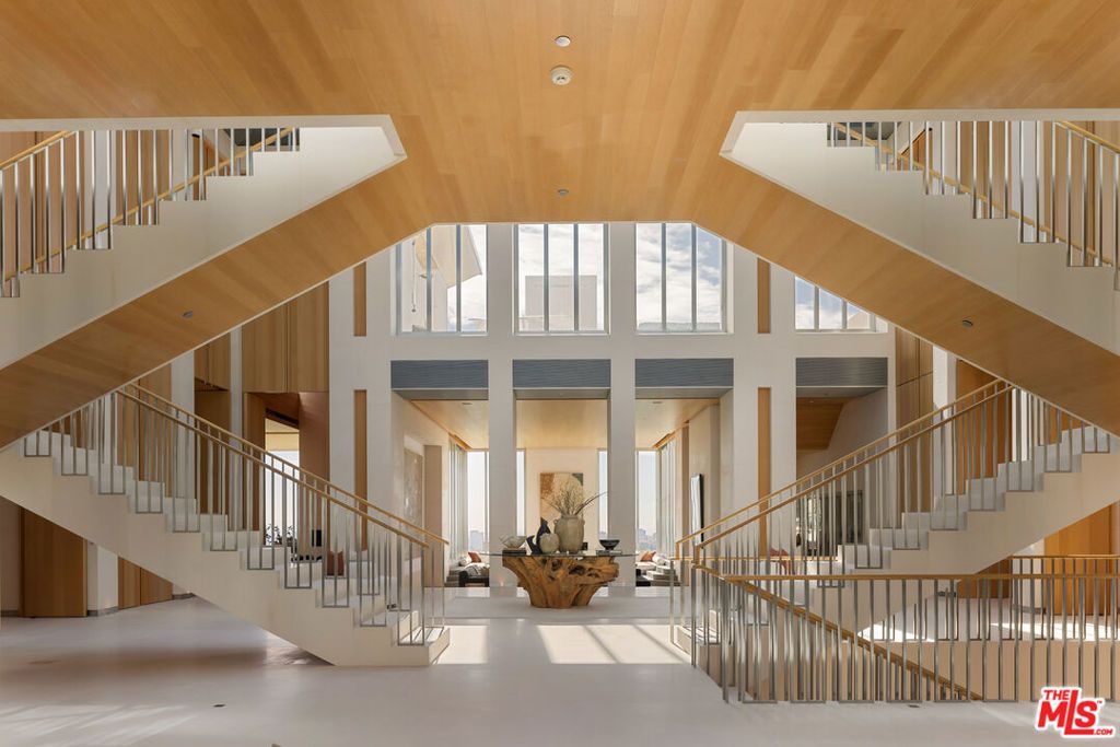 Photo of 1261 Angelo Drive, Beverly Hills, CA 90210 (MLS # 24449959)