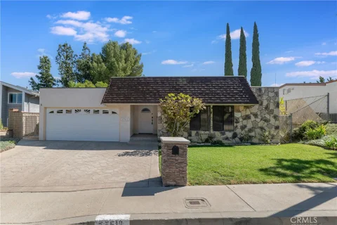 MLS: SR26214999