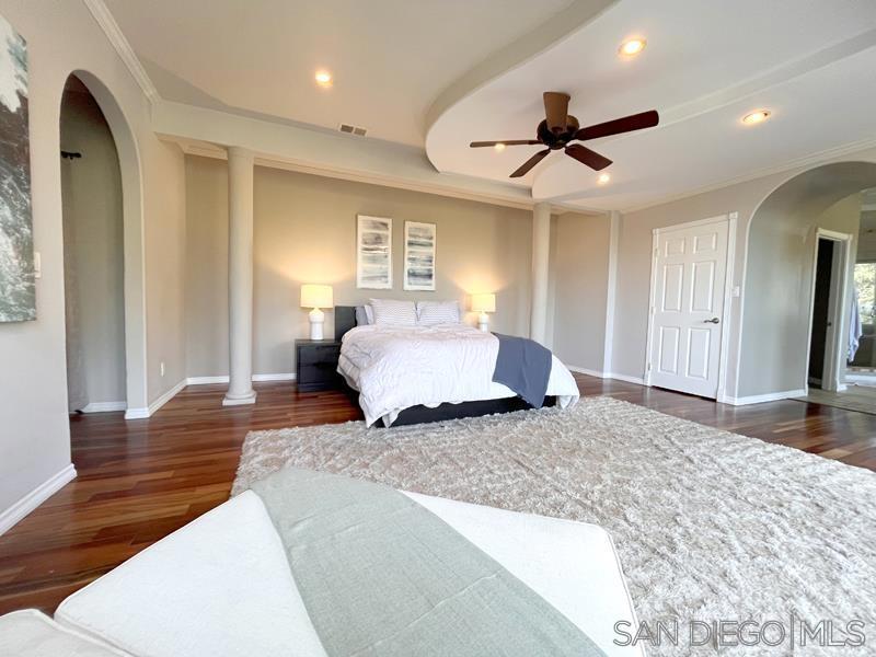 4275 Crestview