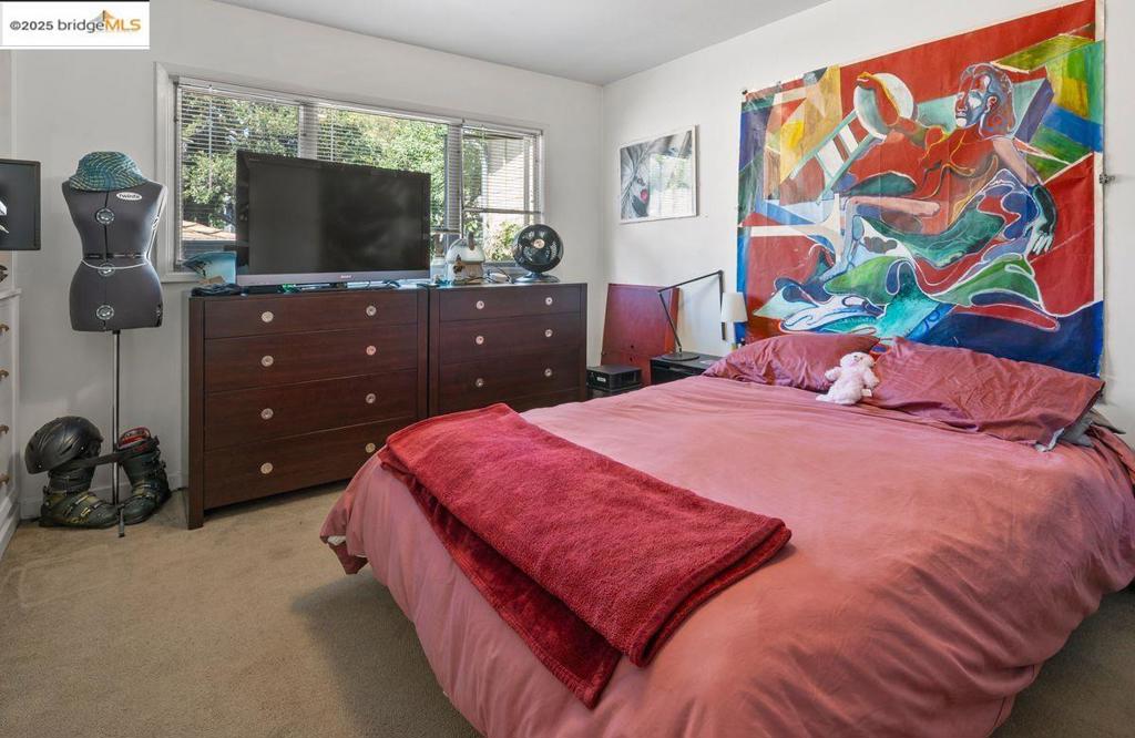 ROCKRIDGE - Residential Income
