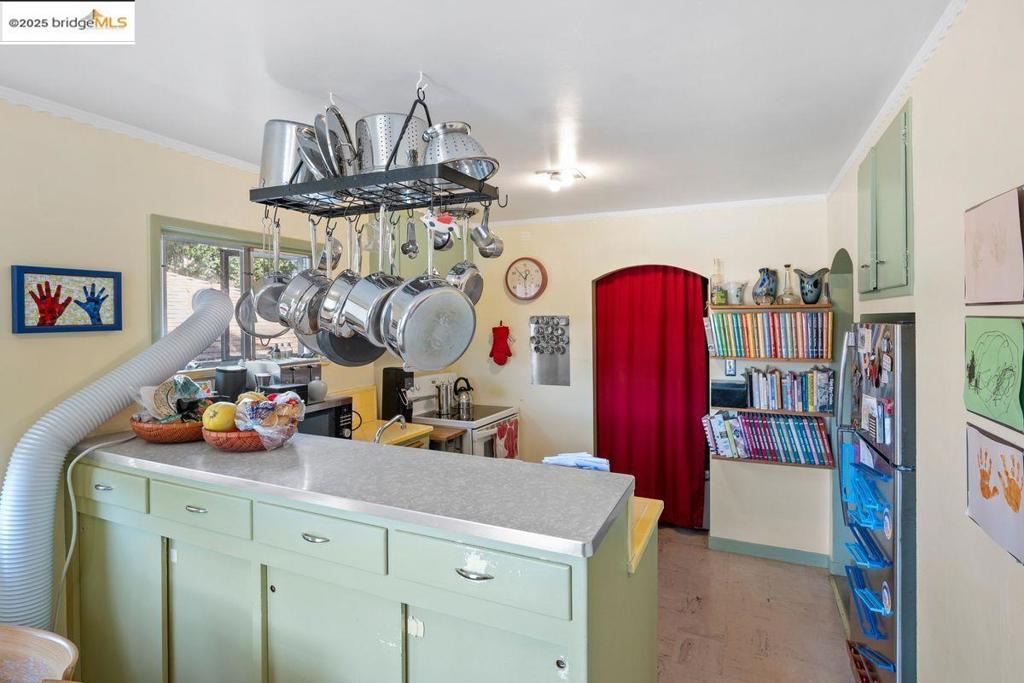 ROCKRIDGE - Residential Income