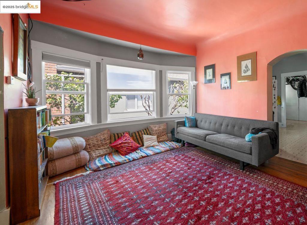 ROCKRIDGE - Residential Income